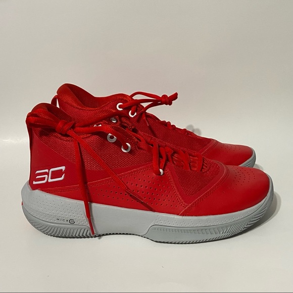 NEW Under Armour SC 3Zero IV UA 4 Basketball Shoes Red Grey Men’s Size 9 - Picture 2 of 8
